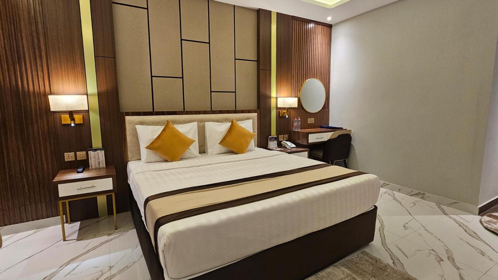 Concorde Deira Hotel -Formerly Golden Tulip Deira Hotel Дубай Экстерьер фото