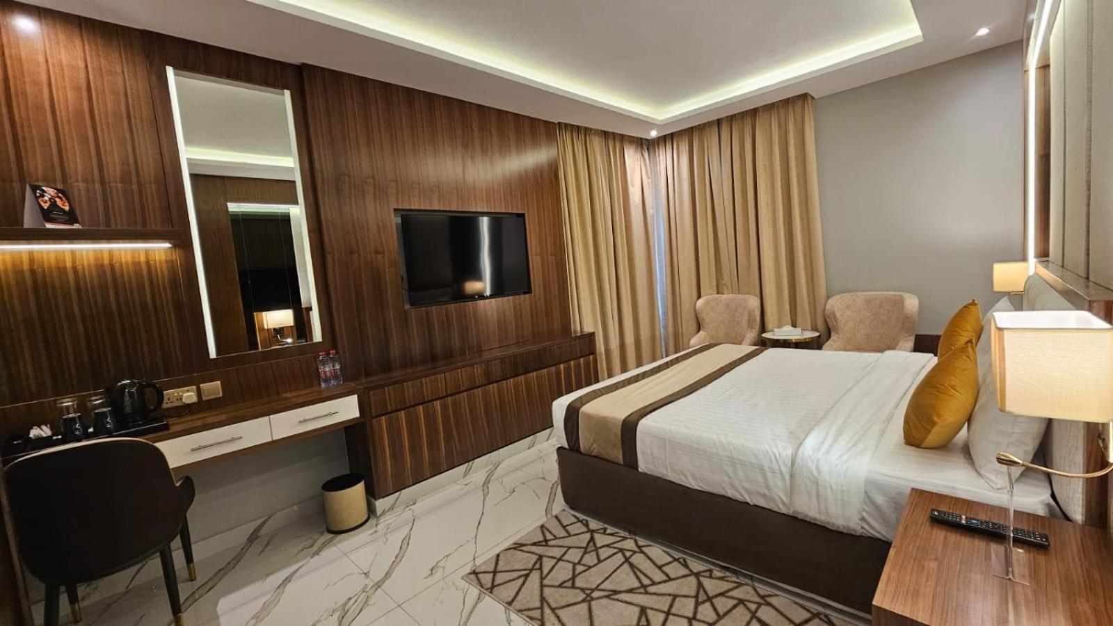 Concorde Deira Hotel -Formerly Golden Tulip Deira Hotel Дубай Экстерьер фото